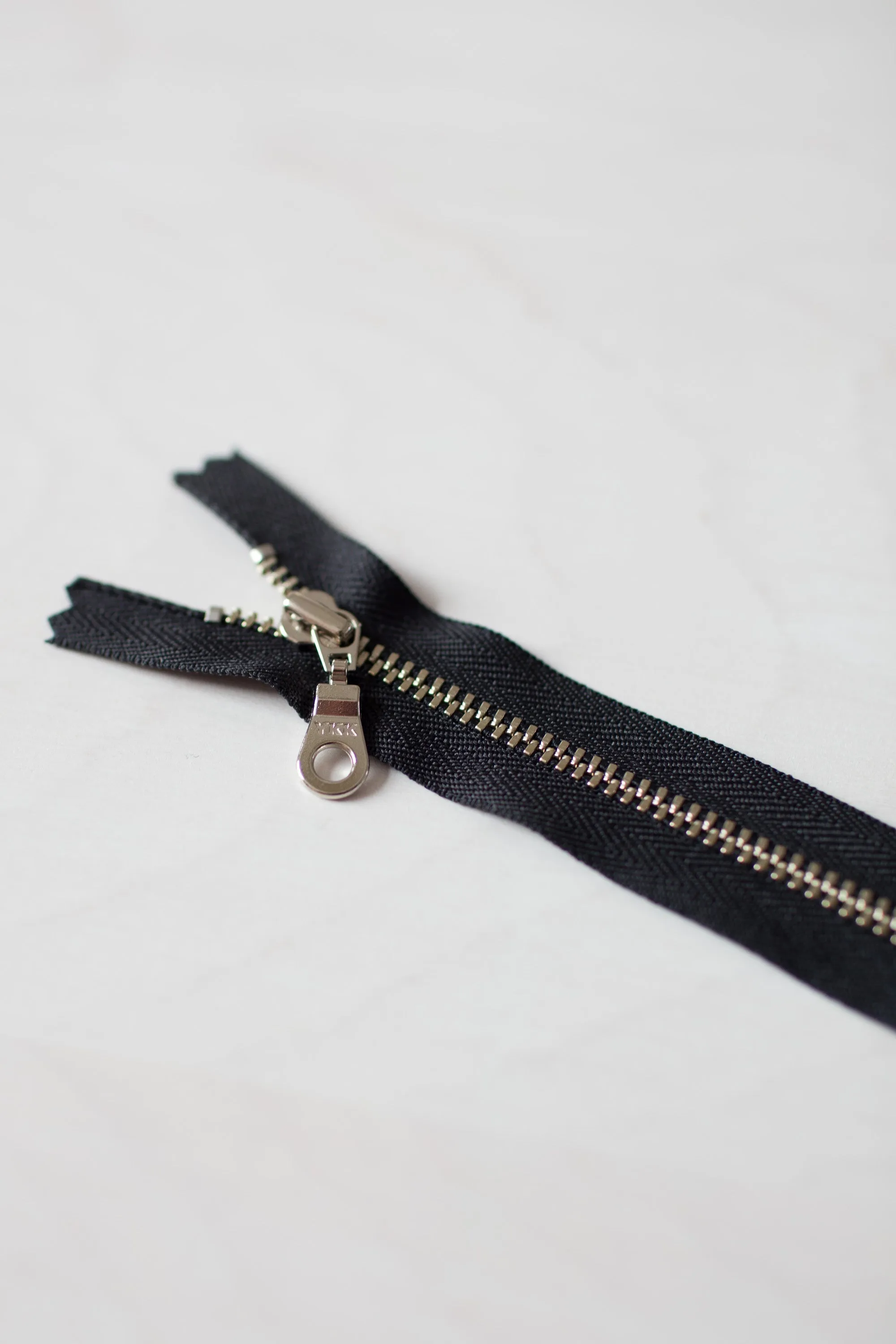 12"/29cm Metal Zipper