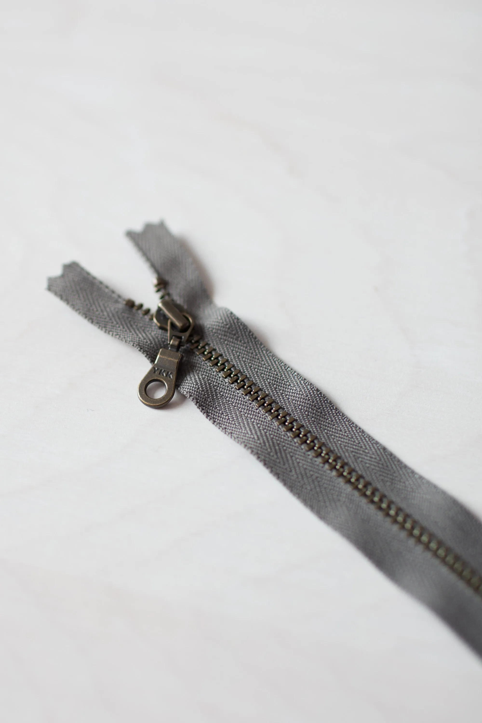 12"/29cm Metal Zipper