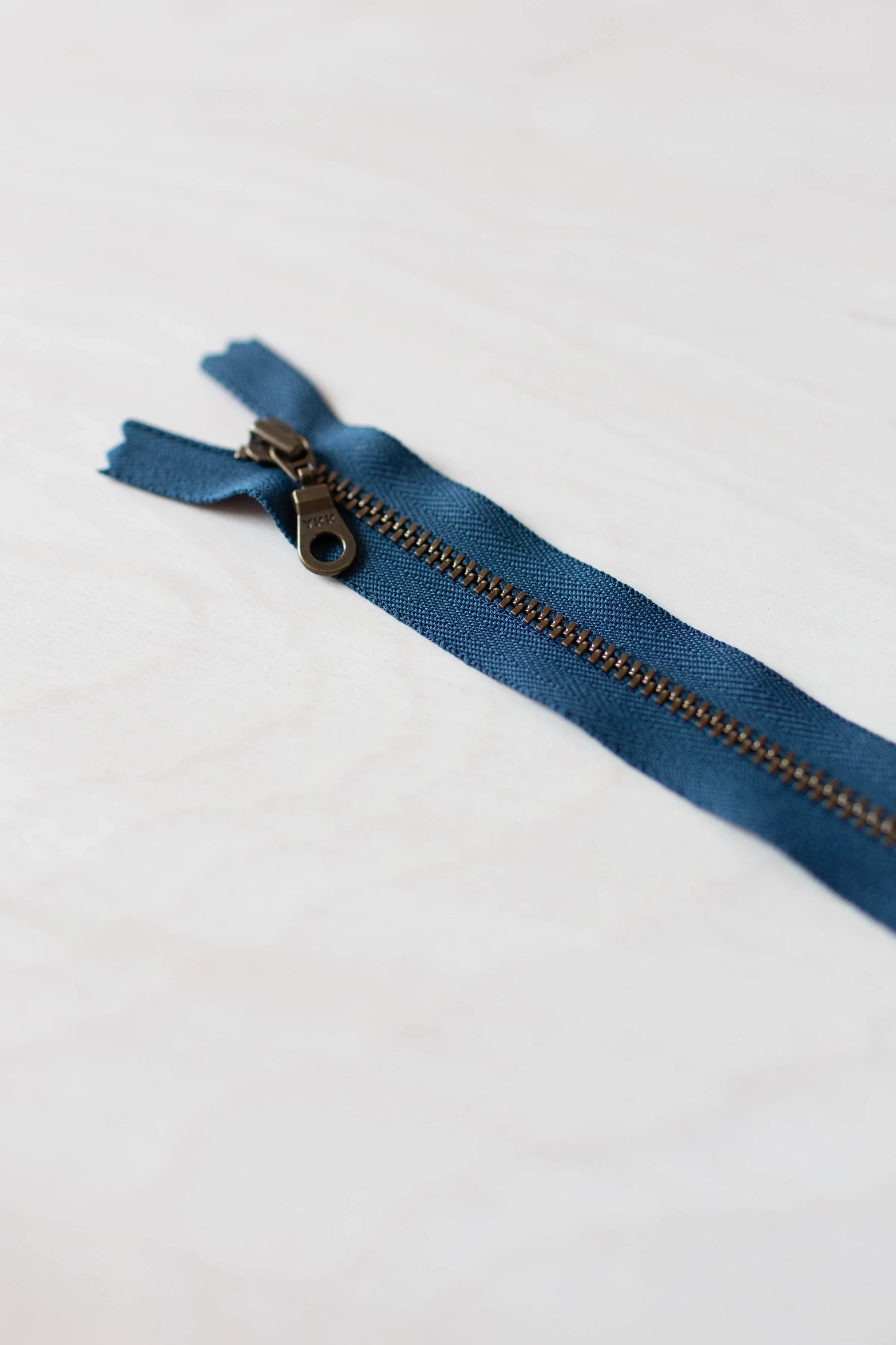 12"/29cm Metal Zipper