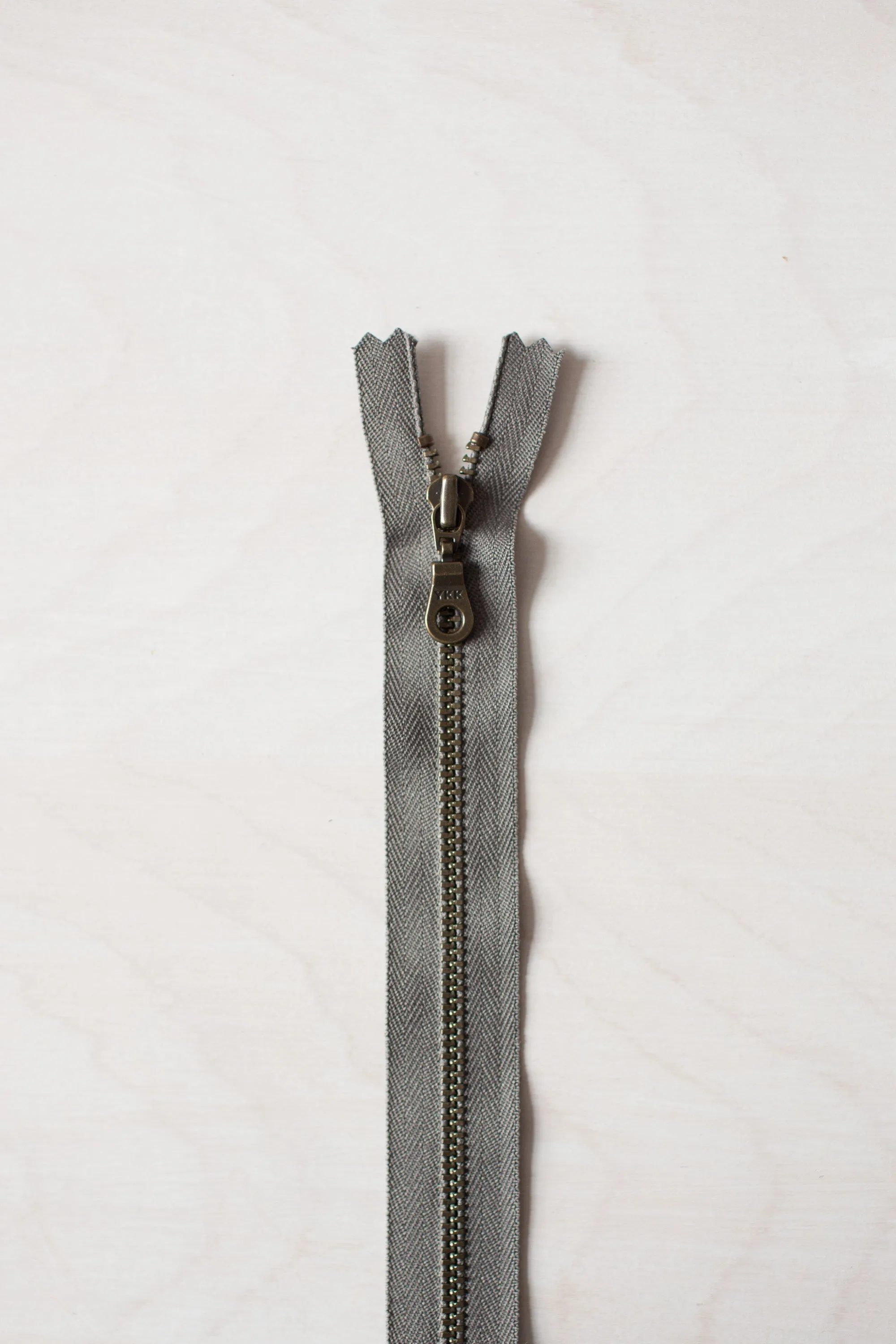 12"/29cm Metal Zipper