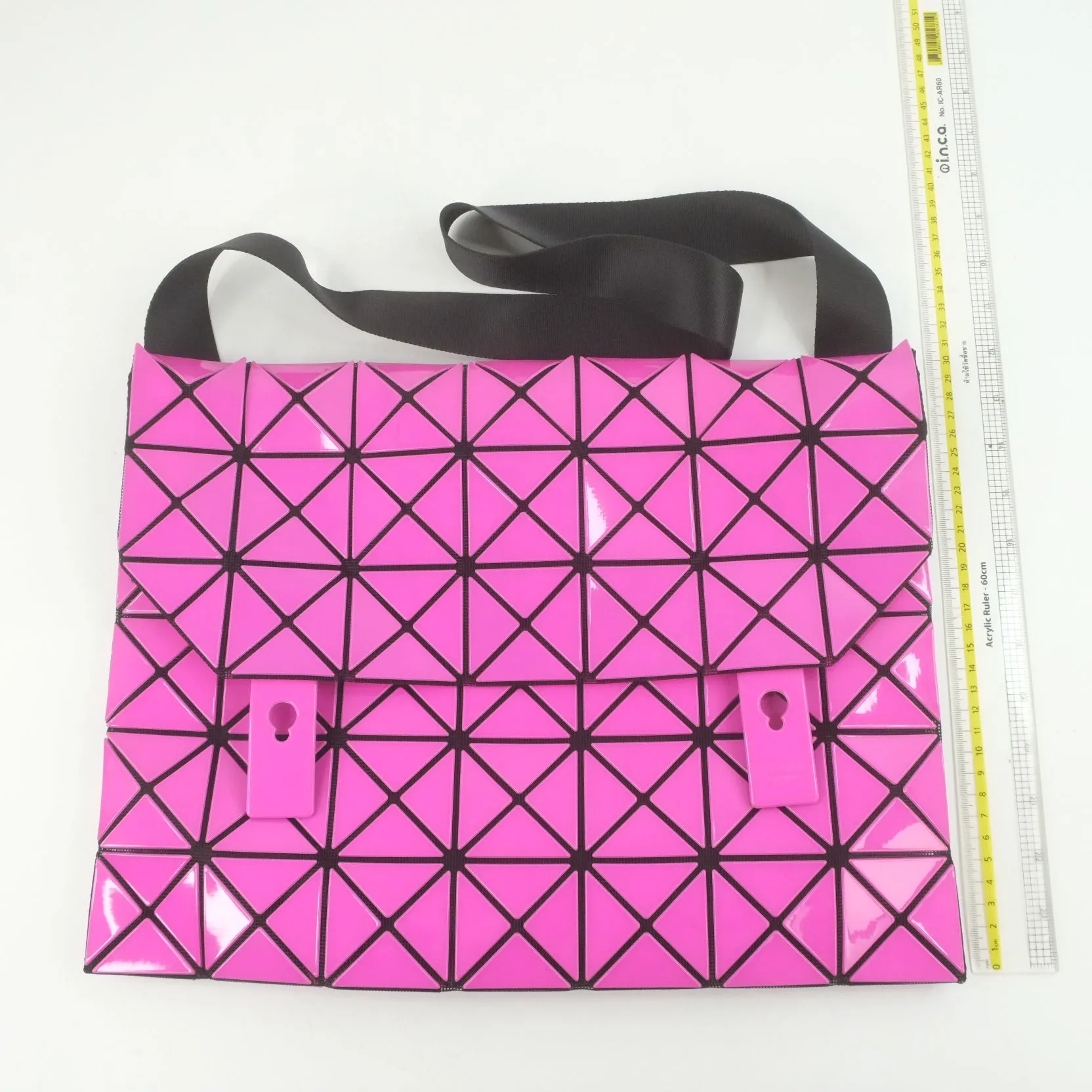 Bao Bao Messenger Bag Pink
