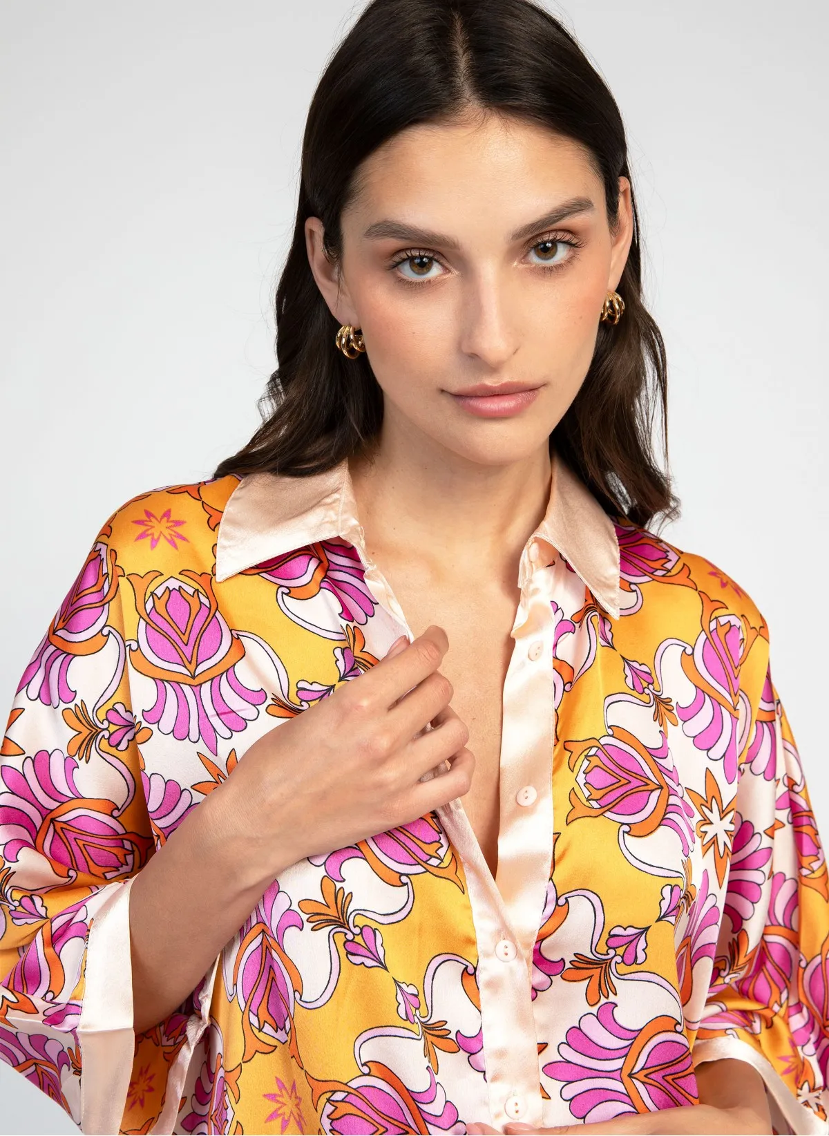 CORAL CHIC FLORAL SHIRT