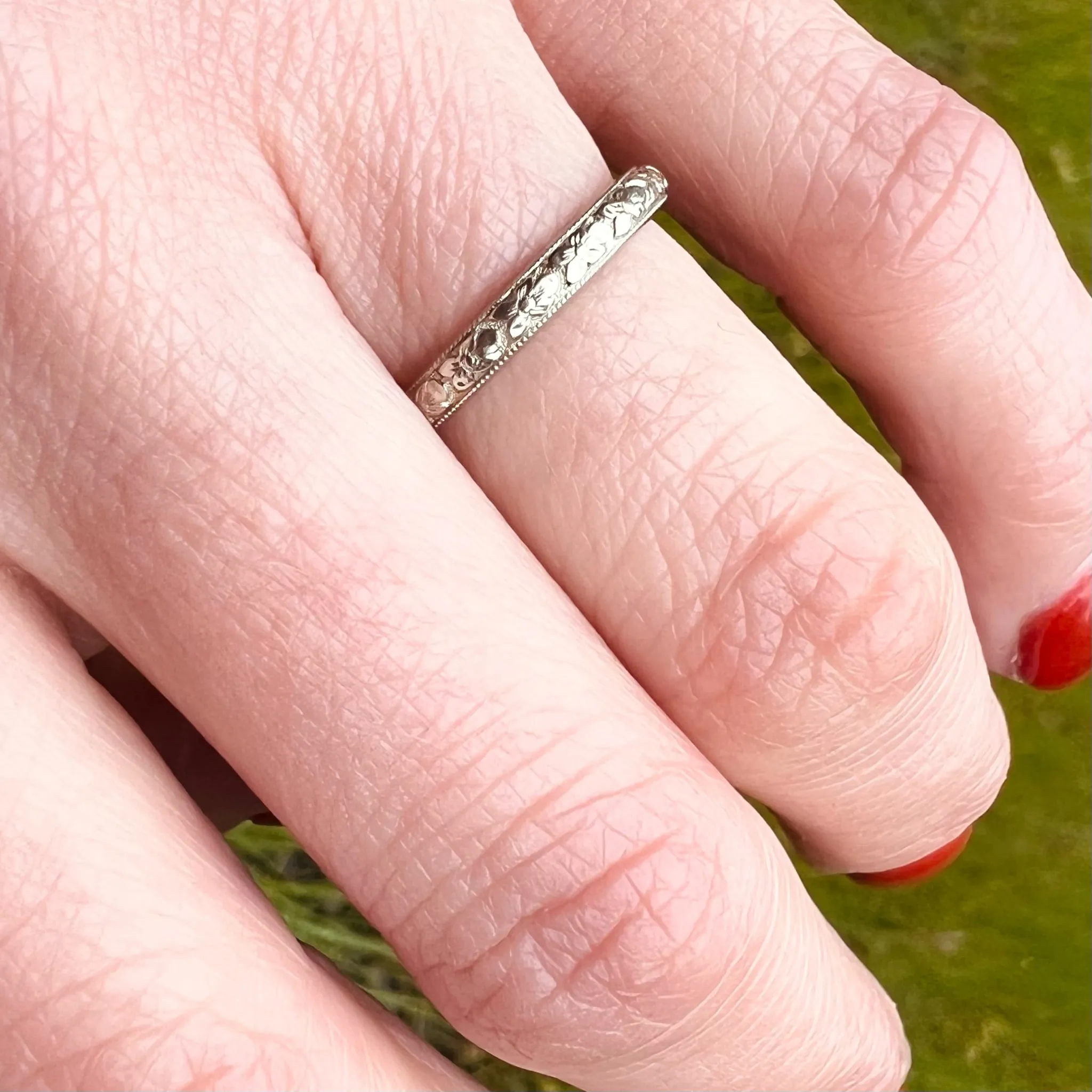 Gorgeous Forget Me Not Band 1918