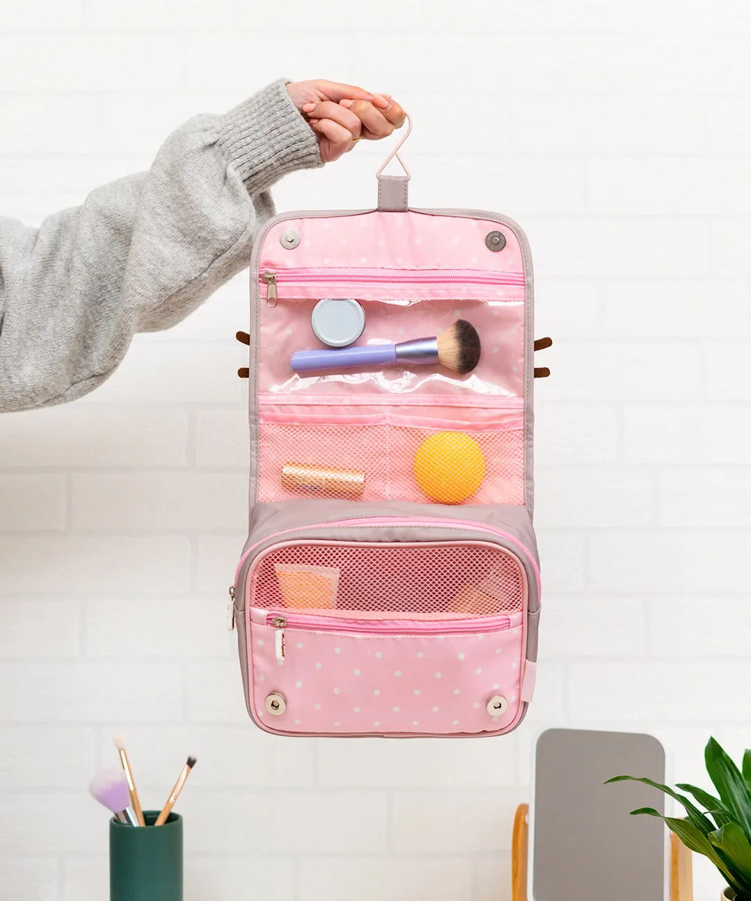 Pusheen Toiletry Bag